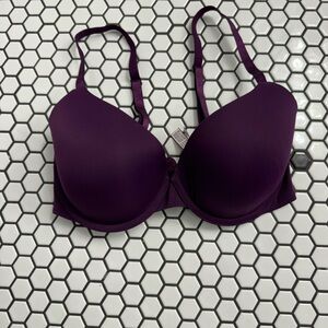 Victoria’s Secret T shirt lightly lined demi bra size 32DD